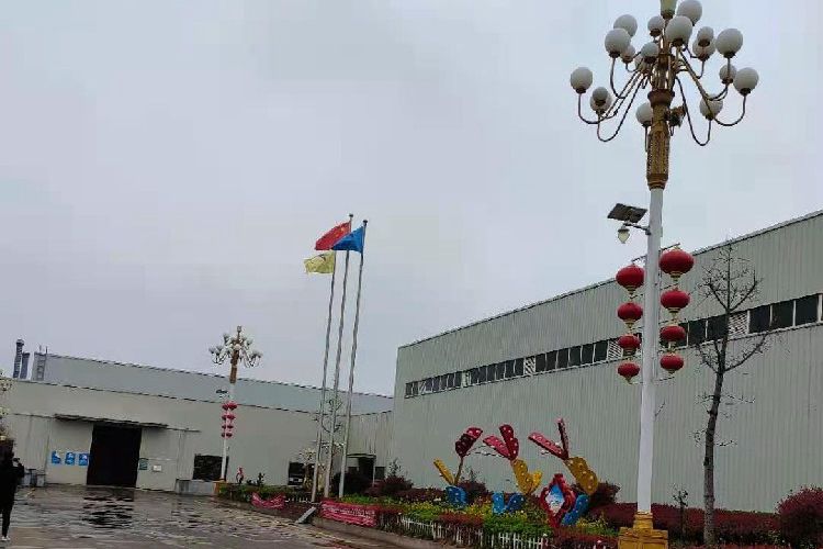 3月26日参观明光恒辉工厂----路灯杆生产流水线